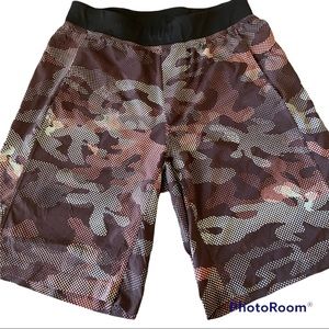 Lululemon Mens Athletic Shorts - Size Large